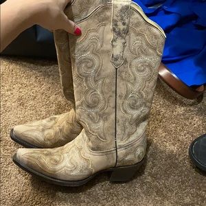 Corral boots